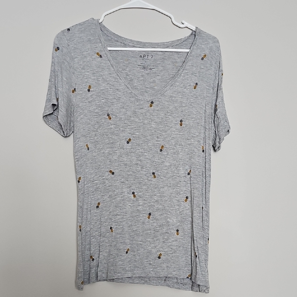 Apt. 9 Light Gray Pineapple Tee